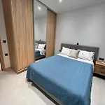 Kontis' Furnished Lejlighed *