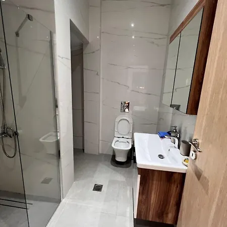 Kontis' Furnished Loutráki