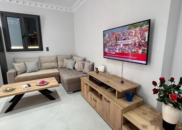 Kontis' Furnished * Loutráki